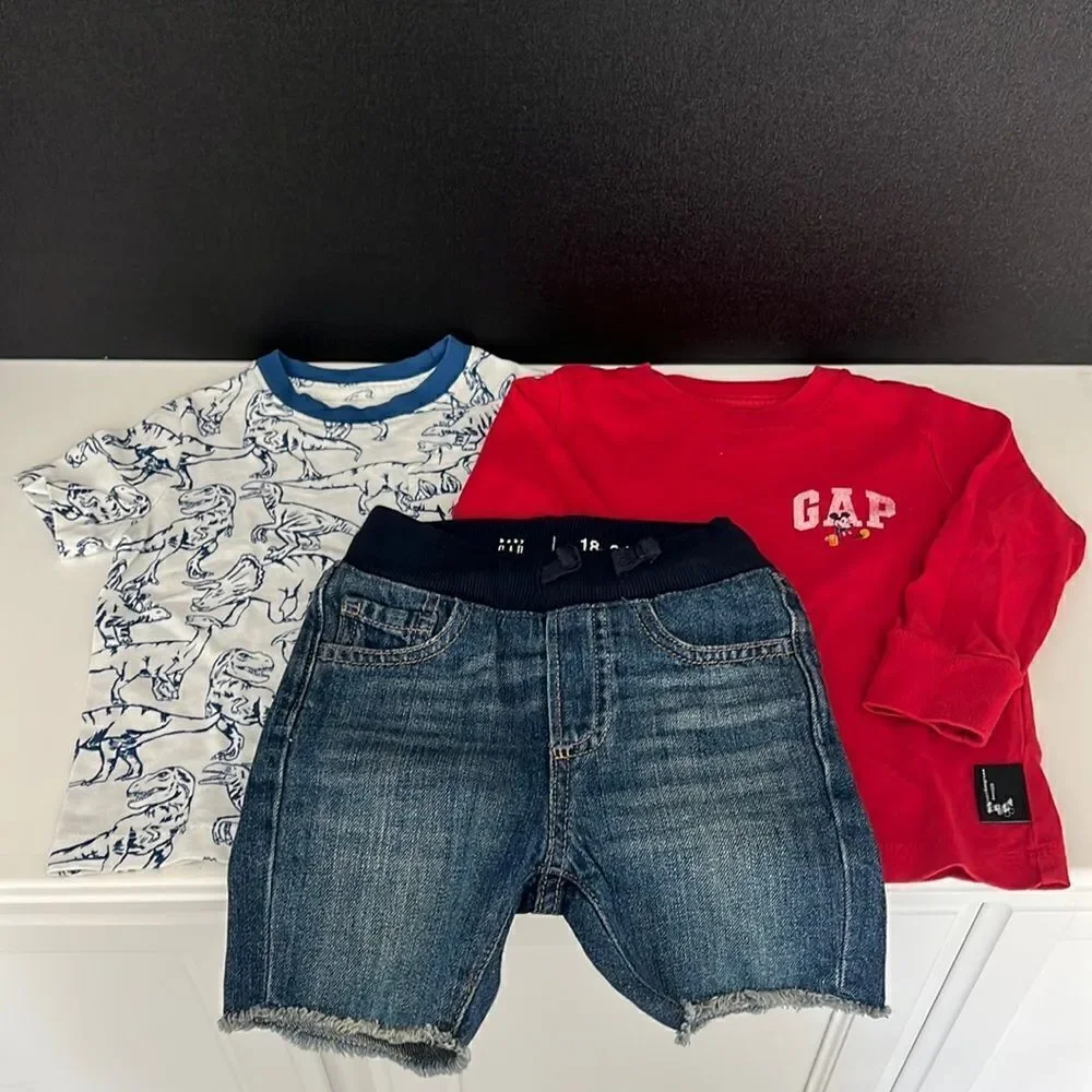 Toddler Gap Bundle 2 Tops 1 Denim Shorts
